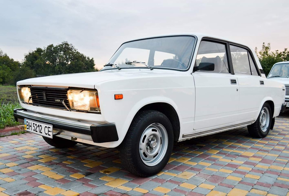 Осінній Old Car Land 3