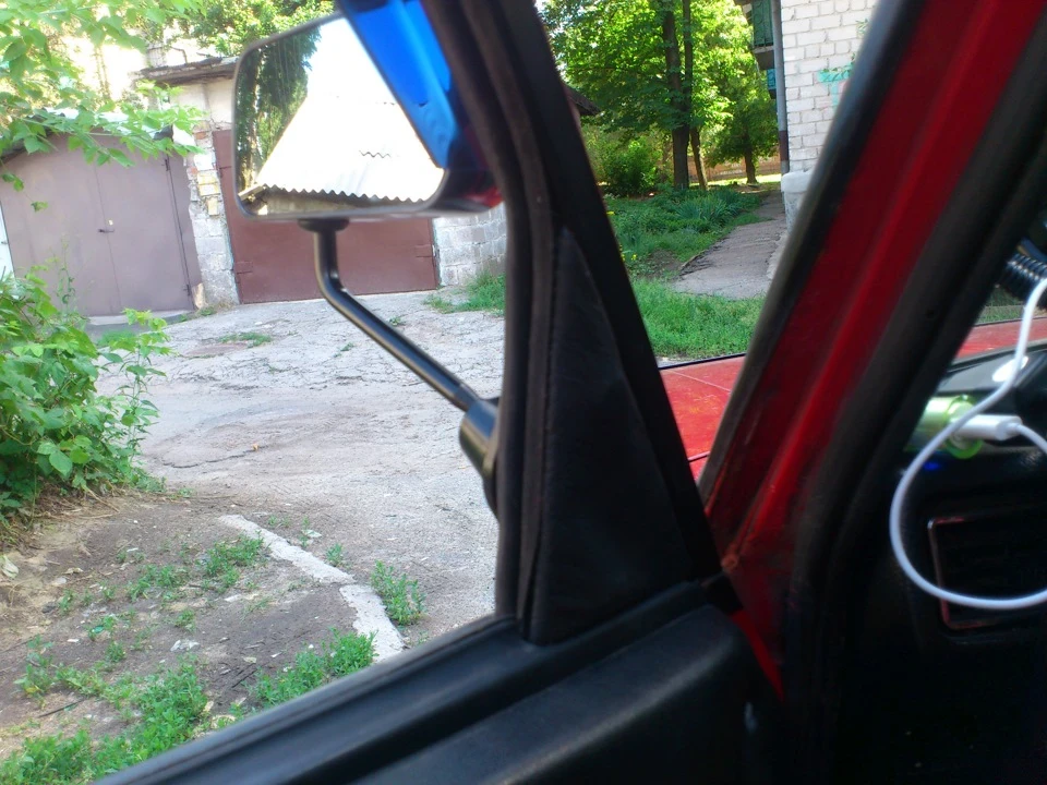Заміна бічних дзеркал