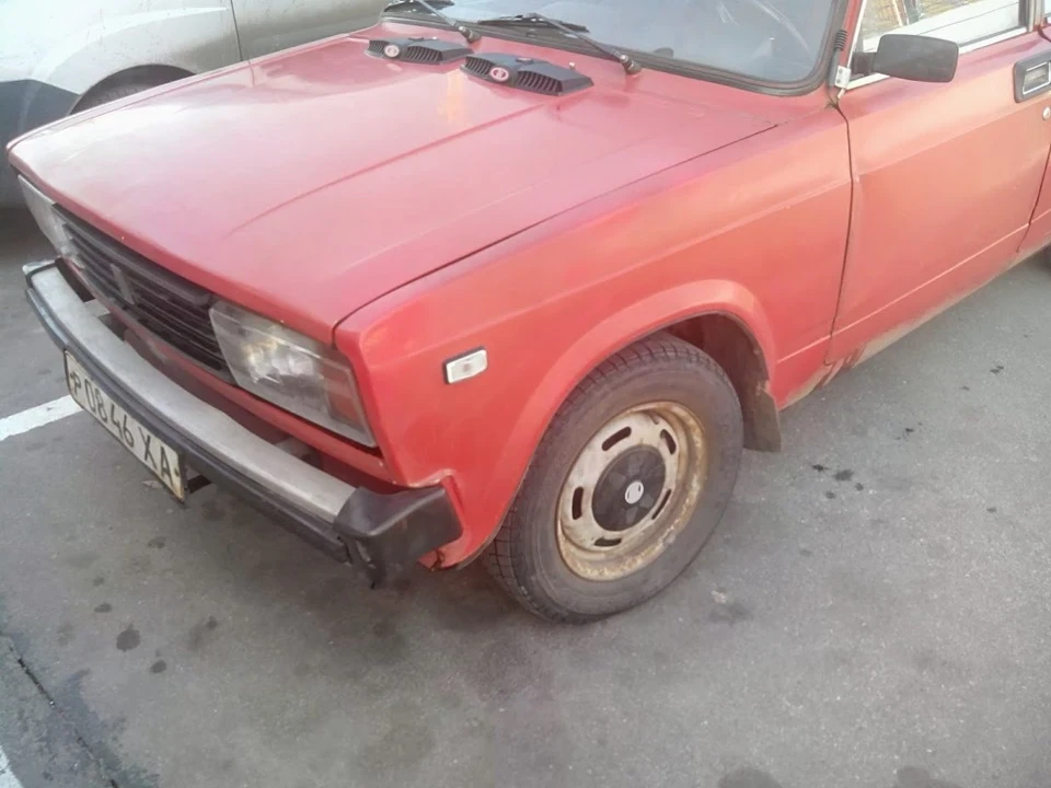 Білі поворотники.