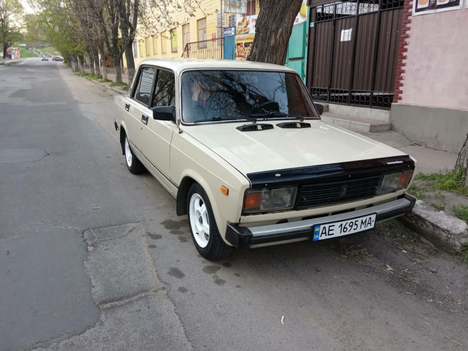 Дело шло к лету) 1