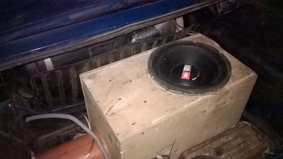 ПРОДАМ ! Підсилювач: Blaupunkt Velocity V450 3