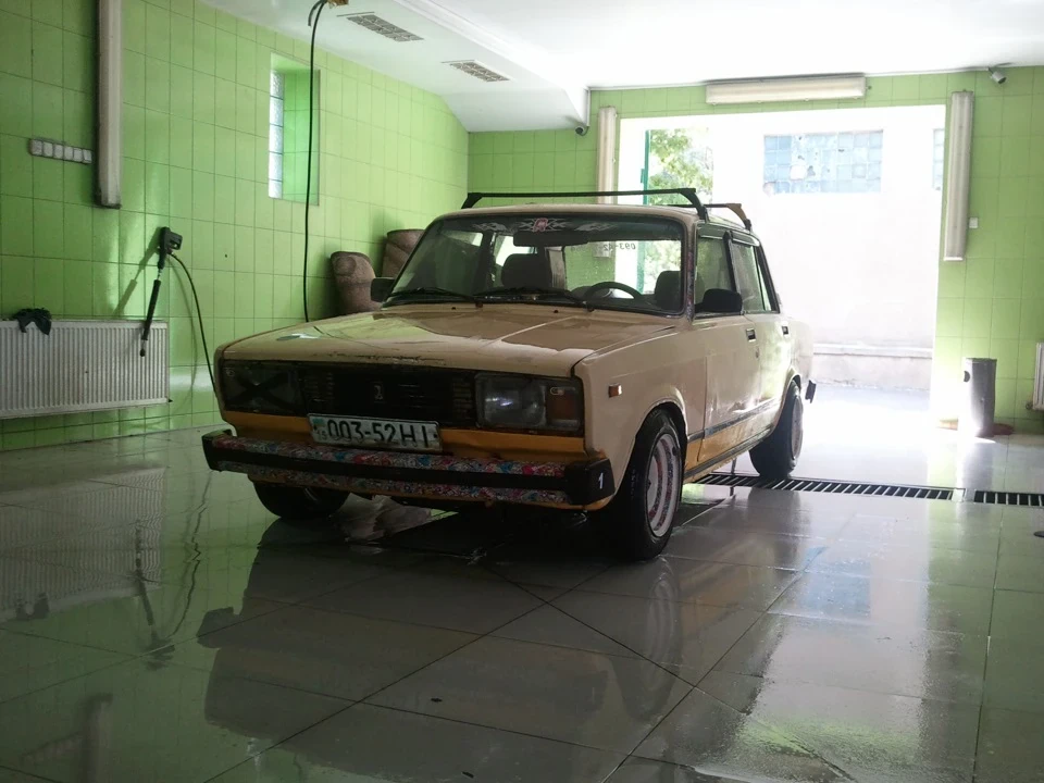 Сумно було