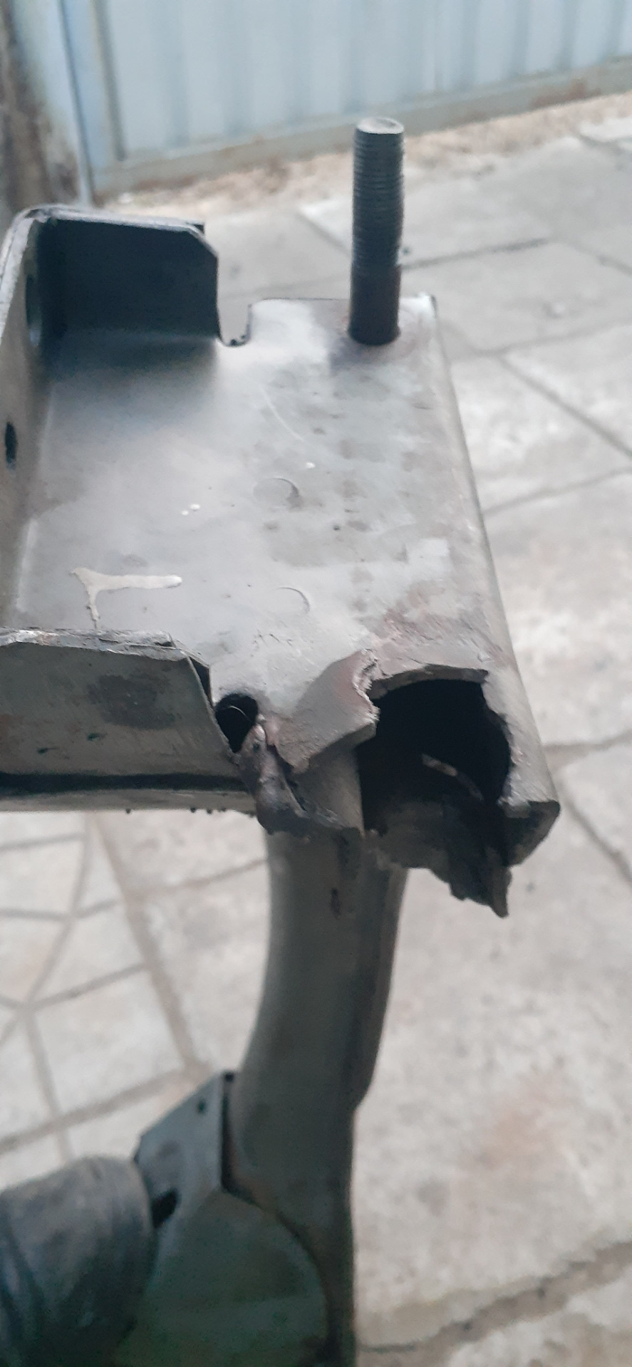 Балка не витримала після 40 років 3