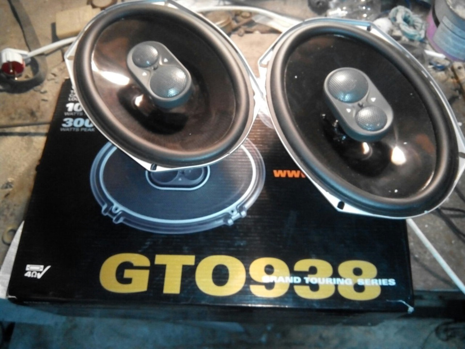 Заміна акустики на JBL 938 2