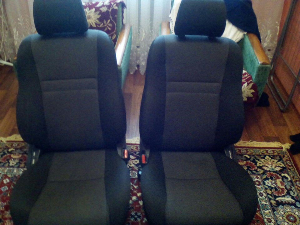 Сидушки Toyota Avensis 2
