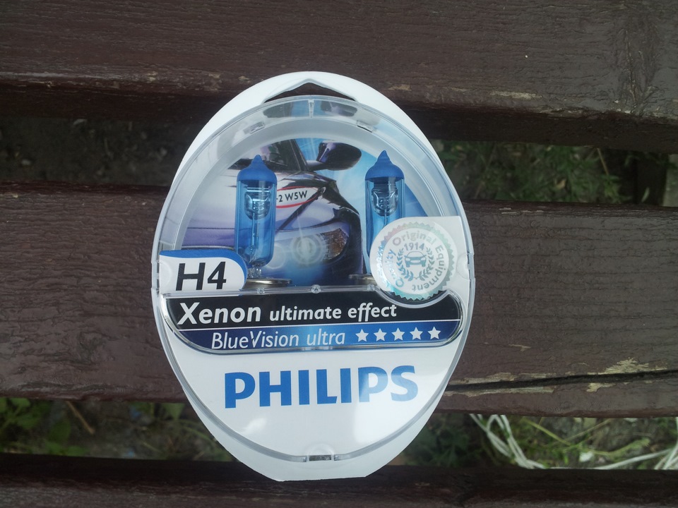 Лампочки PHILIPS Blue Vision Ultra 4000K Xenon Effect Ultimate 4000K 2