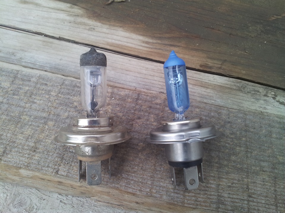 Лампочки PHILIPS Blue Vision Ultra 4000K Xenon Effect Ultimate 4000K 3