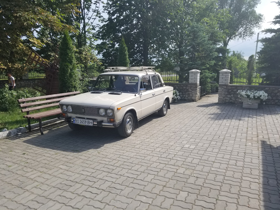 Остання не фарбована в окрузі.( 1