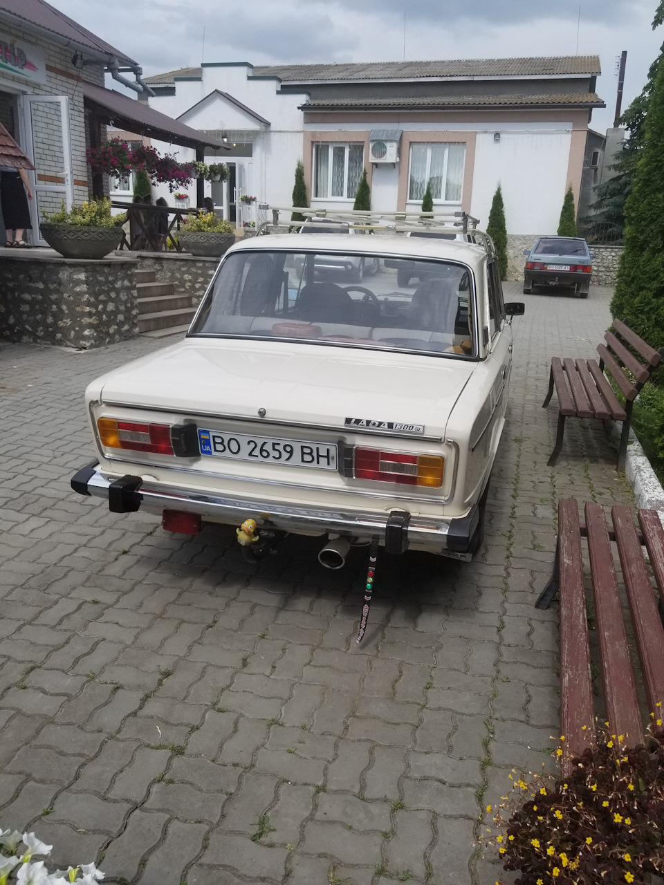 Остання не фарбована в окрузі.( 2