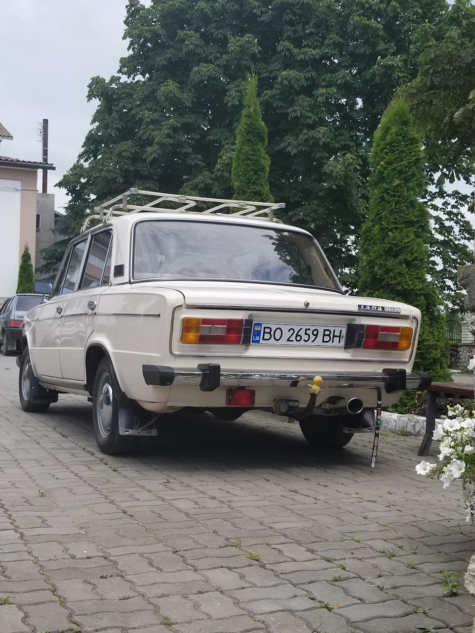 Остання не фарбована в окрузі.( 3