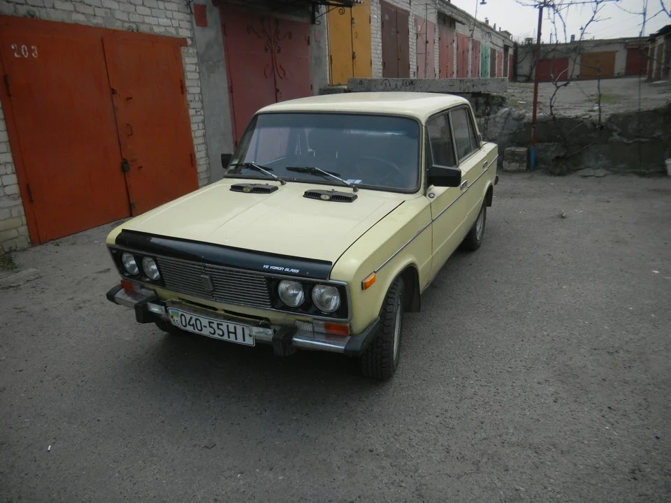Пофарбував
