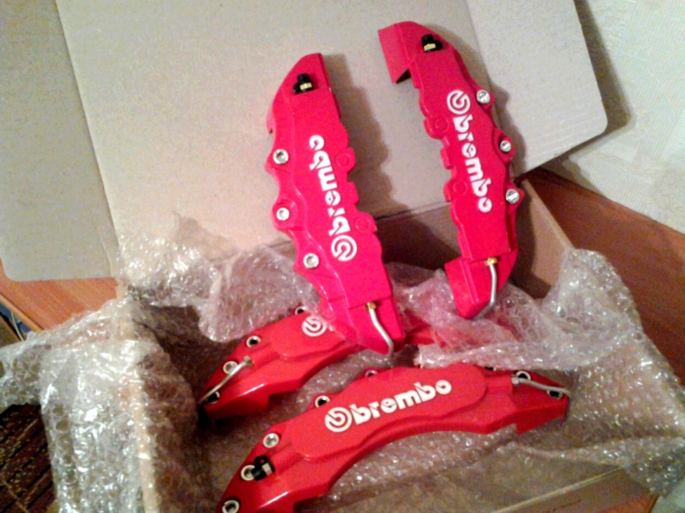 Накладки на супорт Brembo 1