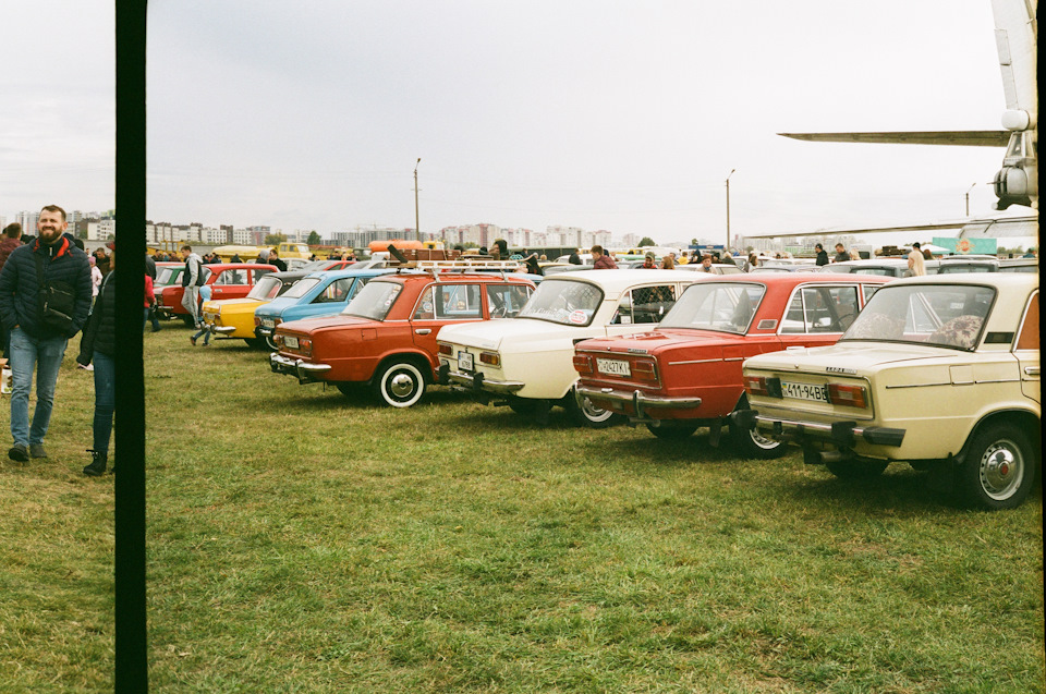 Перший Old Car Land 2019 2