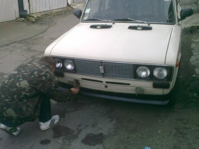 Встановлення спідниці Вихур 2