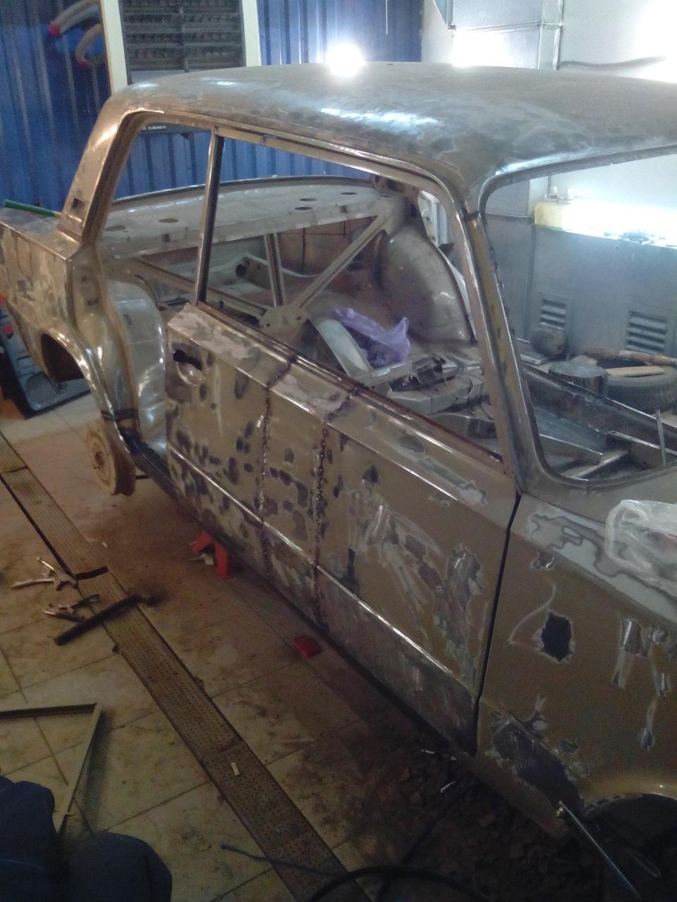 двері закінчені… Завтра на ринок за залізом 3
