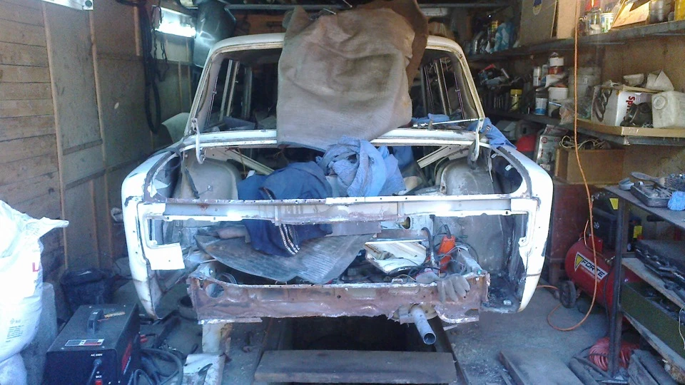 Задня частина автомобіля.