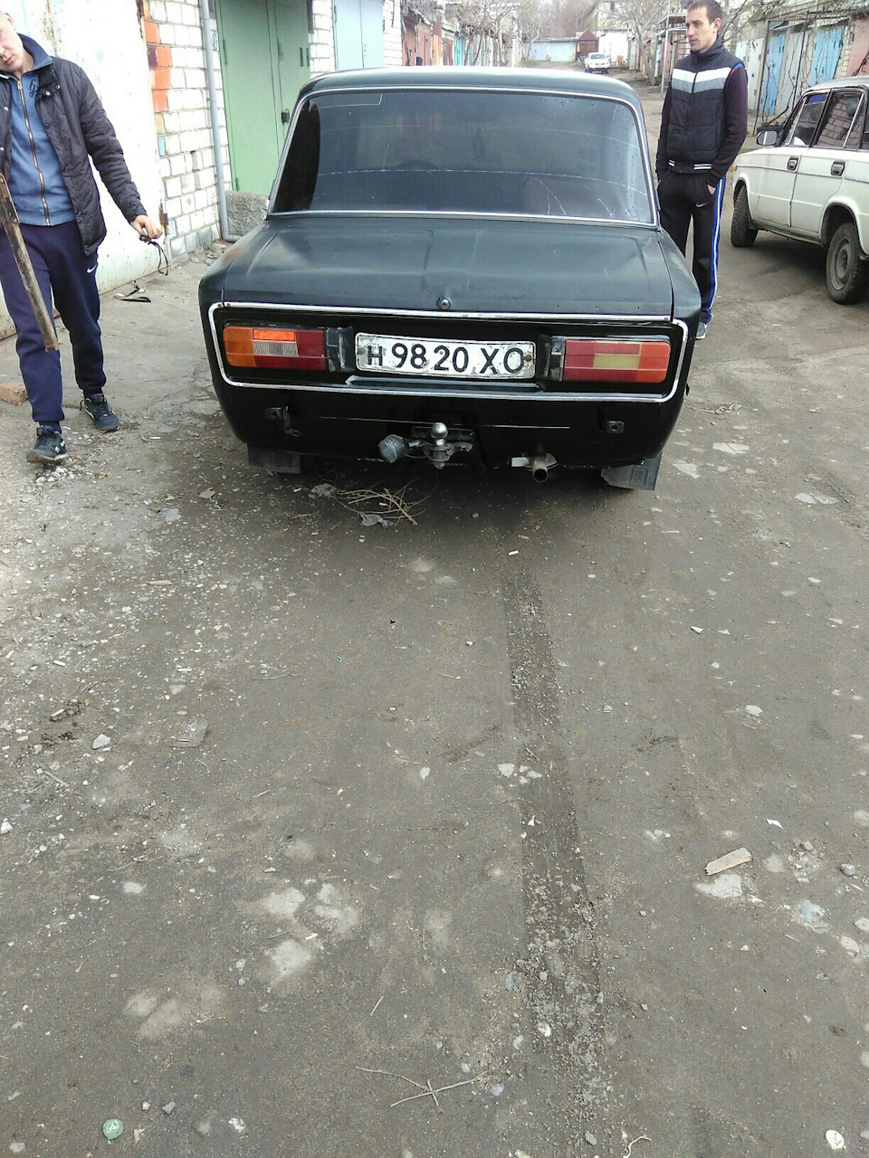 Ззаду почала з'являться іржа. 2