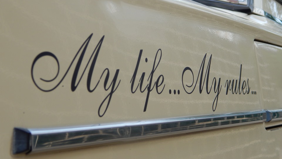 Наклейка @My life My rules@ 3
