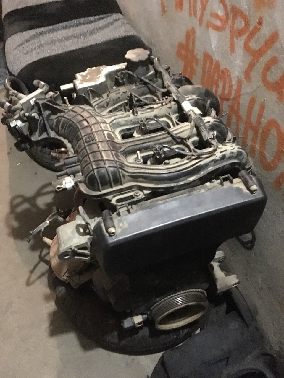 16v 1