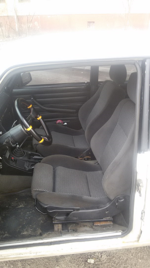 Сидіння Recaro 1