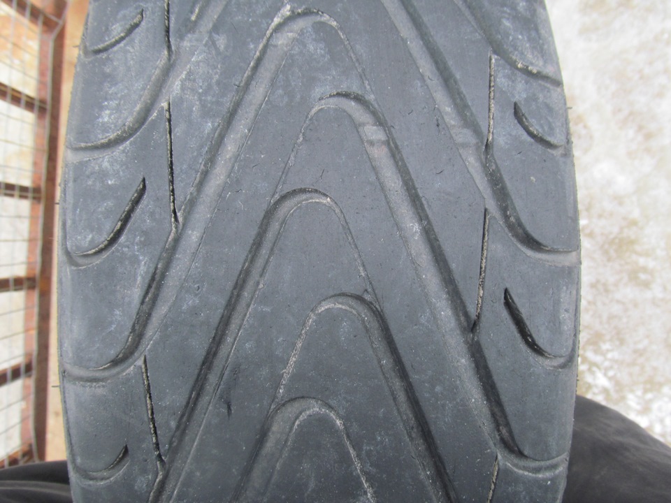 Продам свої тапки TECHNOMAGNESIO(Італія) r 15*6.5 4*98 з гумою Marangoni ZETA Linea (195/50R15 82H) 4