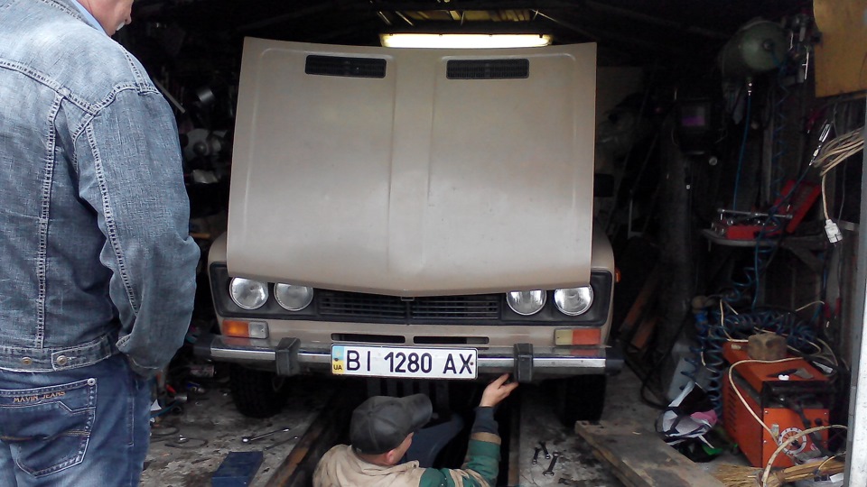 День у гаражі 5
