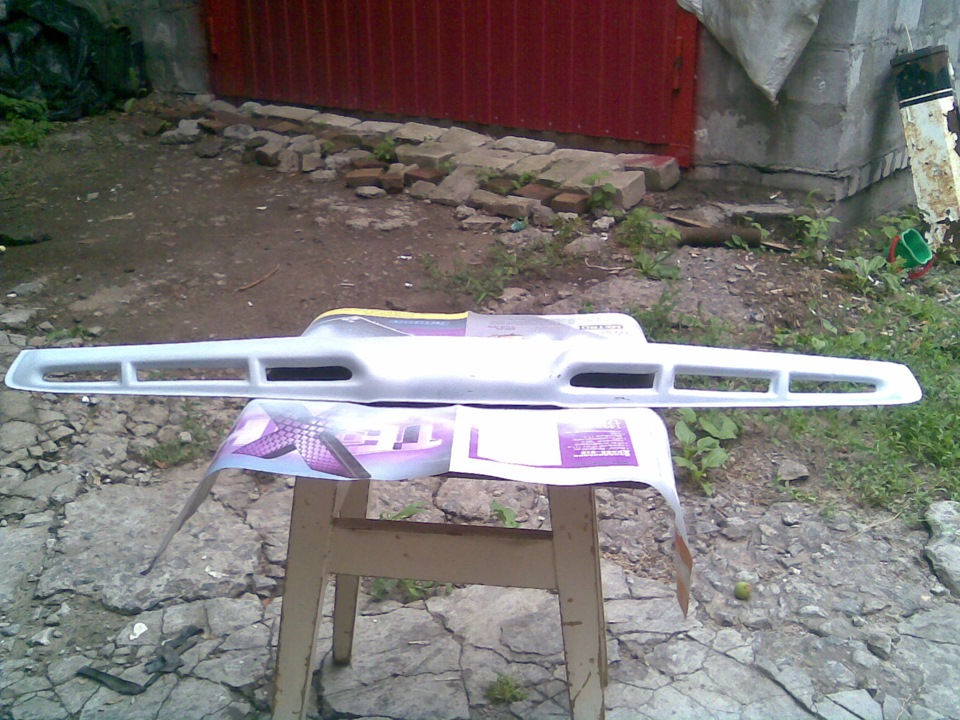 Повітрозабірник капота 2