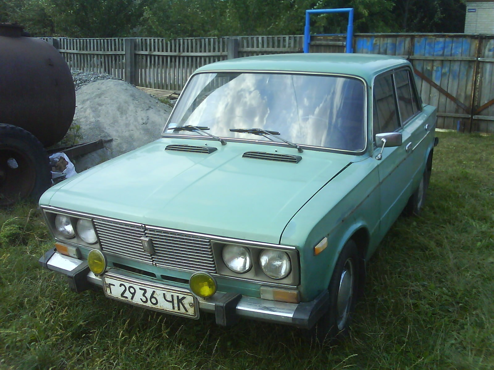 Її перший вид ... 1