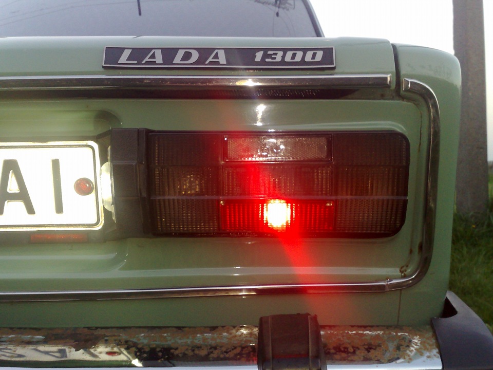 LED лампочки в задні габарити 4