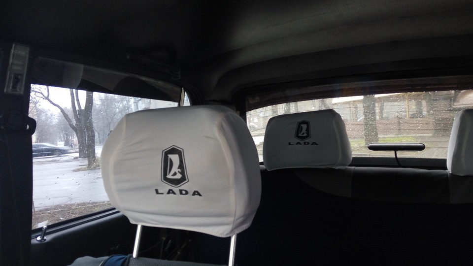 Чохли для підголівників (LADA) 2