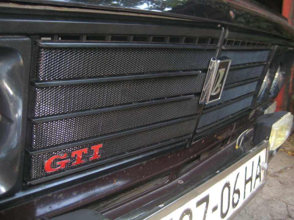 Решетка радиатора нового образца GTI 3