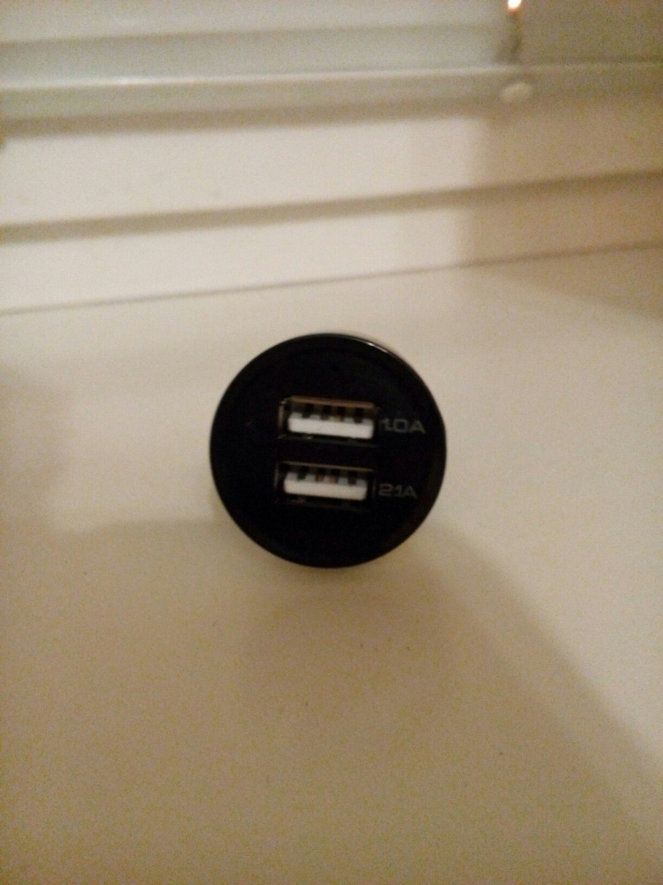 Заряджання USB в прикурювач 1