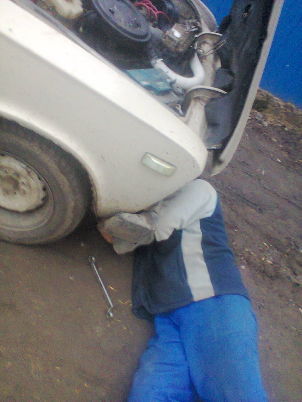 Він помер((((((((((( 1