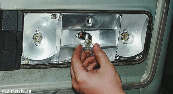 Зацокало реле поворотів 3