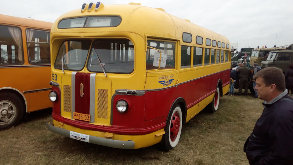 Old car land 5