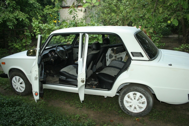 Сидіння та салон 5