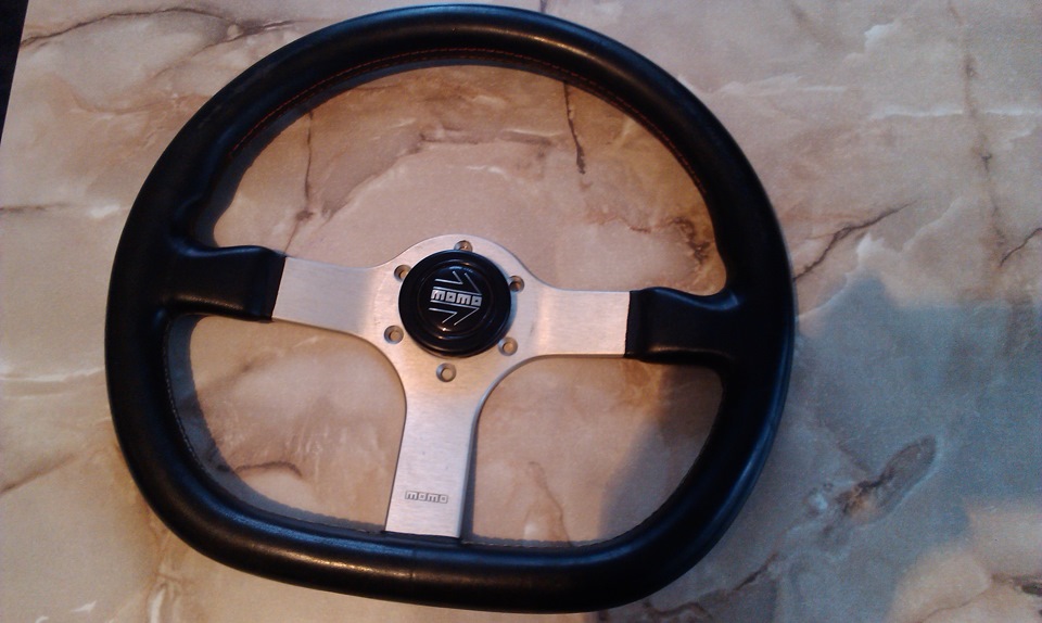Руль Momo Trek 3