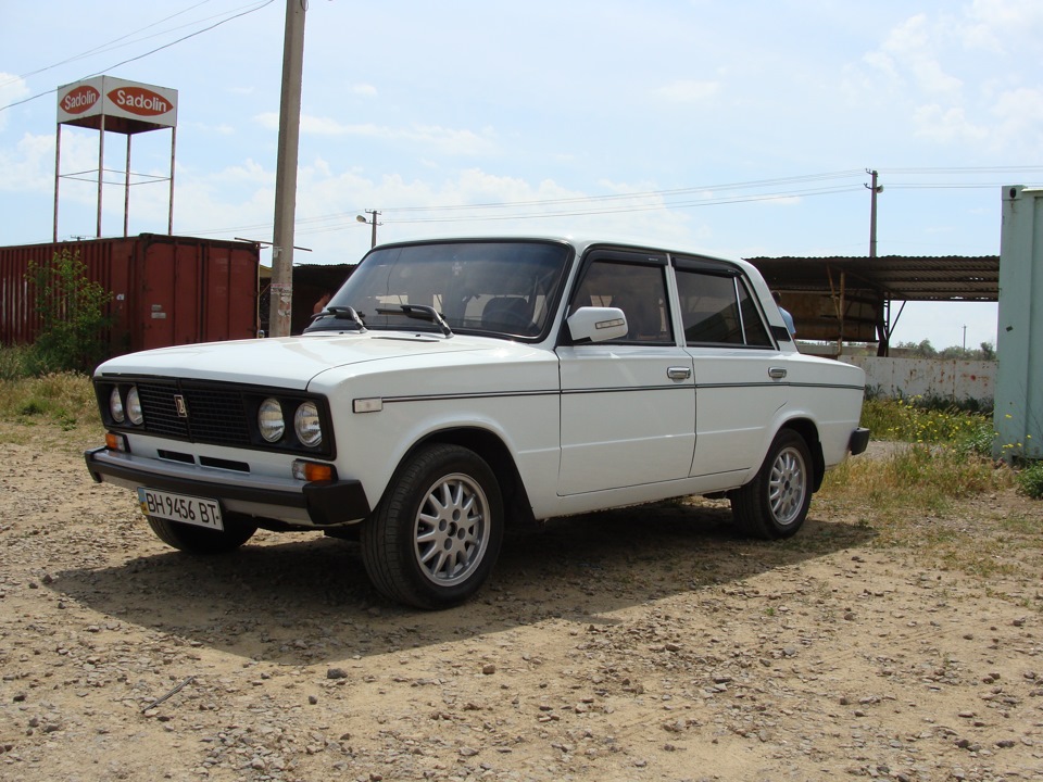 Такий машинка була в травні 2009)) 2