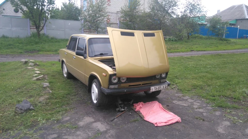 Заміна мастила в спартанських умовах.