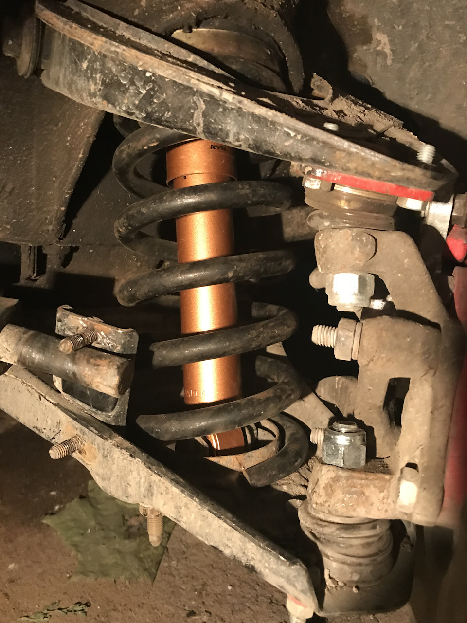 Амортизатори SACHS Mercedes Vito and Kayaba Ultra SR 5