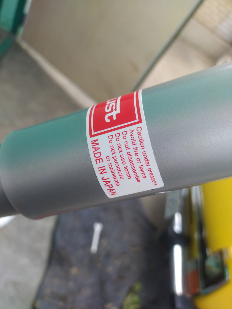Установка передніх амортизаторів каяба kyb gas-a-just ваз 2106 5