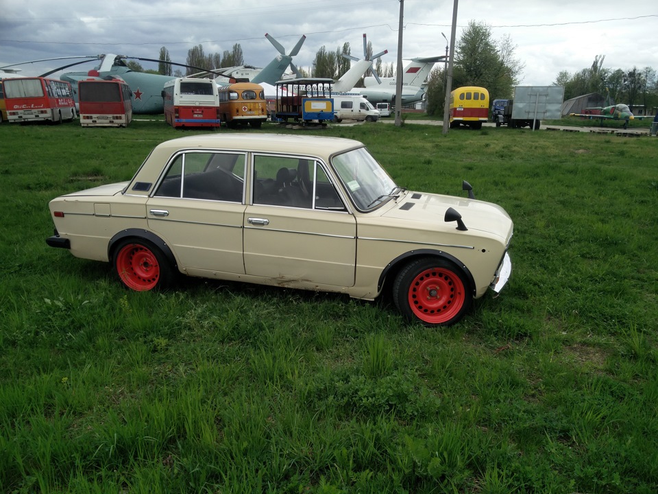 Відерце на OldCarLand 3