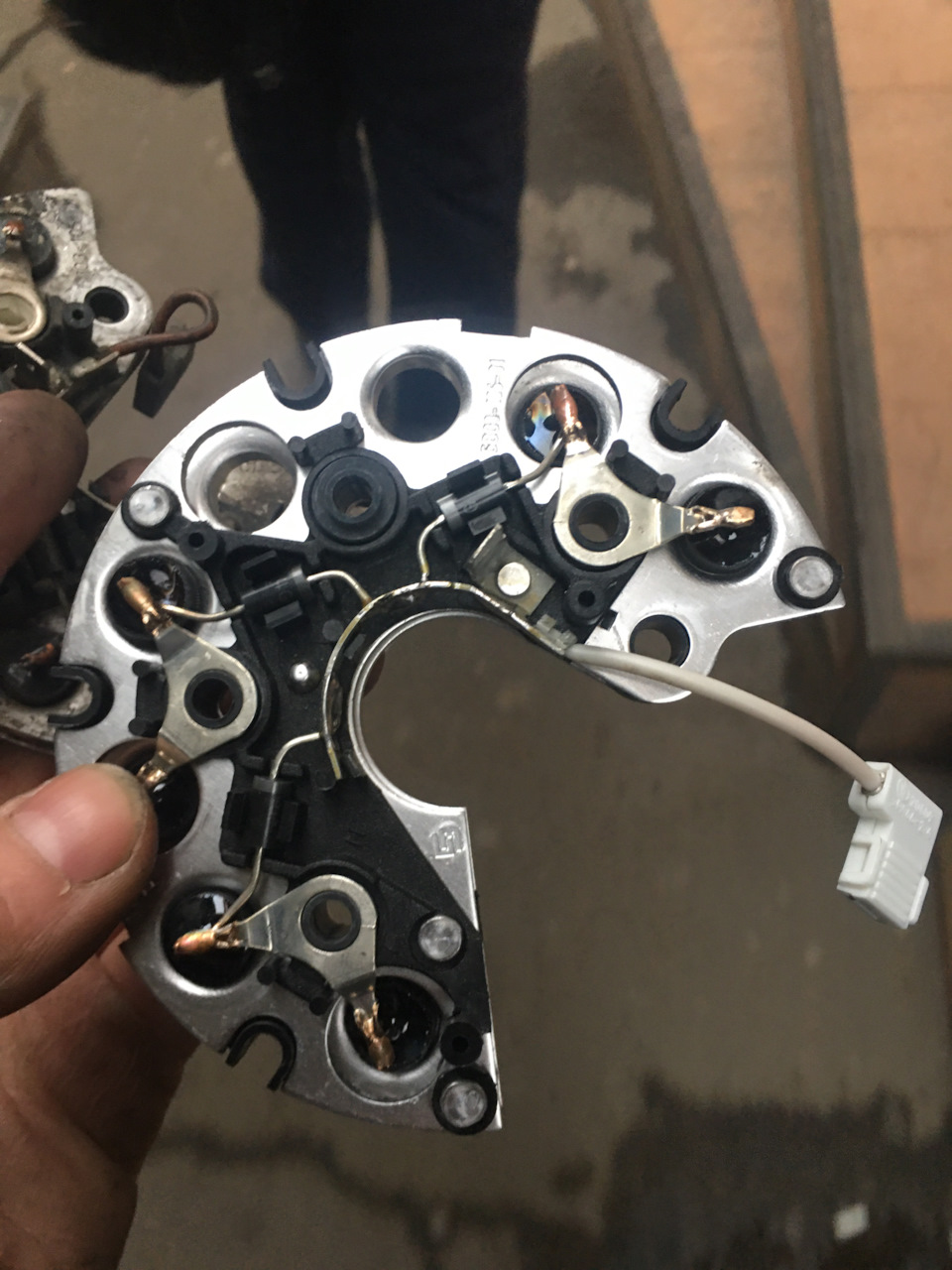 Нарешті виїхав) 4