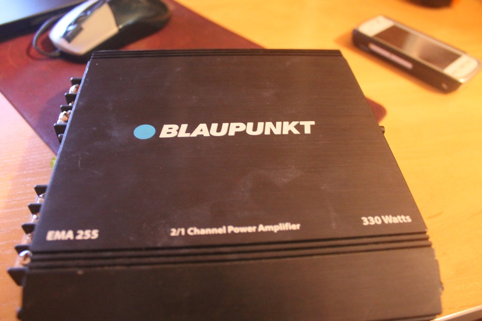 продам підсилок blaupunkt ema255 і саб Магнат 4