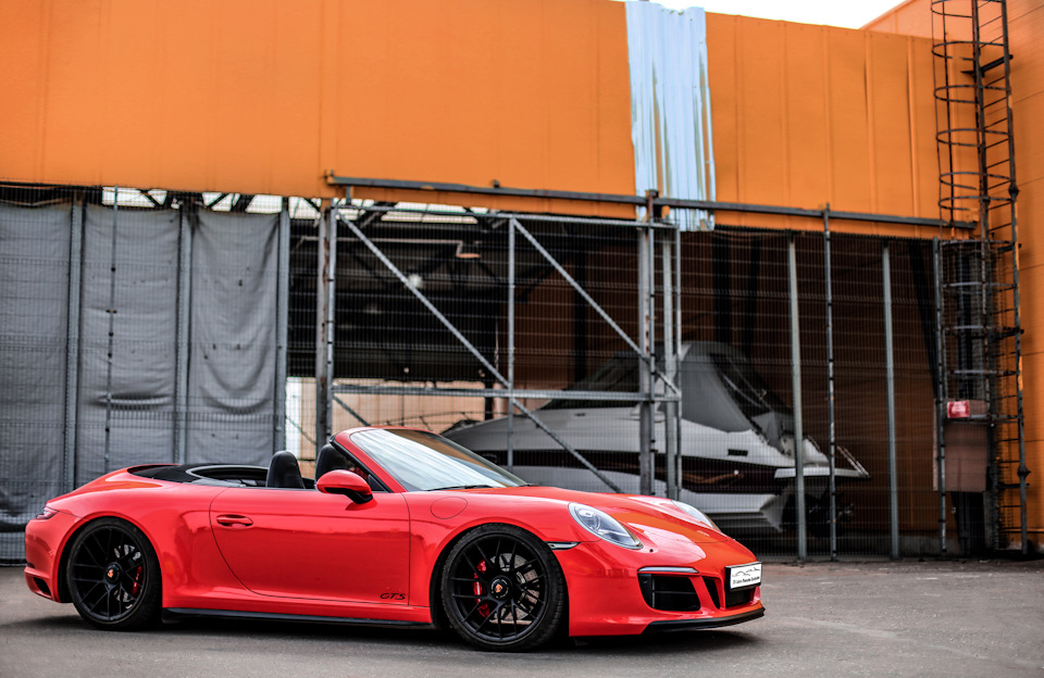 Пару фоток спонтанних Porsche Gts 3