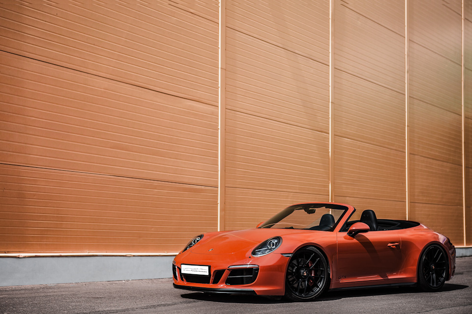 Пару фоток спонтанних Porsche Gts 1