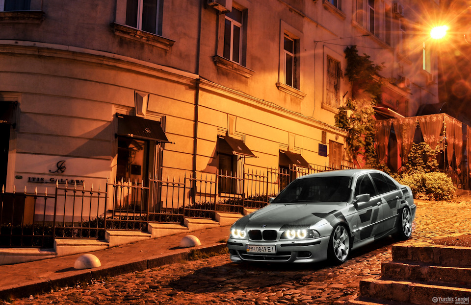 Зйомка машини пару фото BMW e 39 1