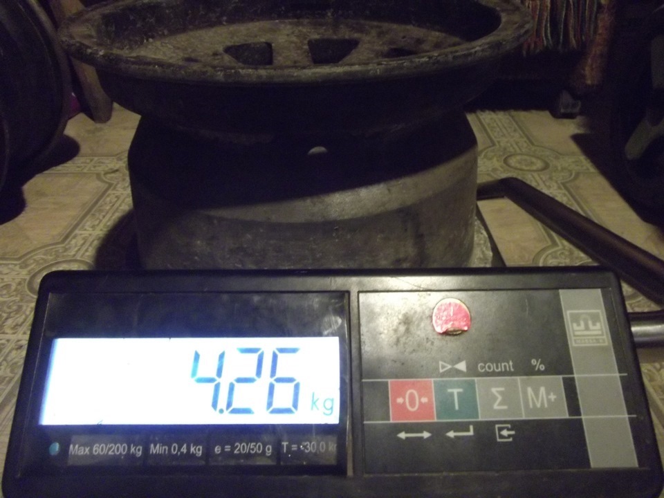 Прикупив тапки 205 R13 та магнієві диски. 5