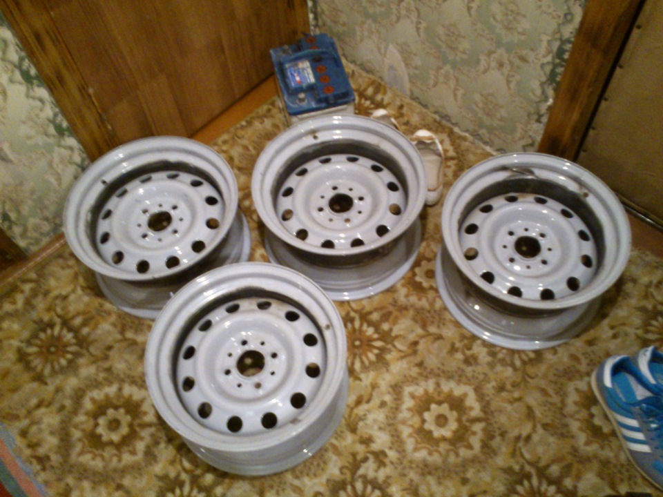 Розварювання перед R14x6.5j et15, зад R14x7.5 et3 2