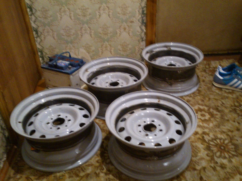 Розварювання перед R14x6.5j et15, зад R14x7.5 et3 1
